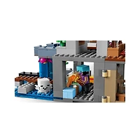 LEGO Minecraft Ghast Station 754 Pieces