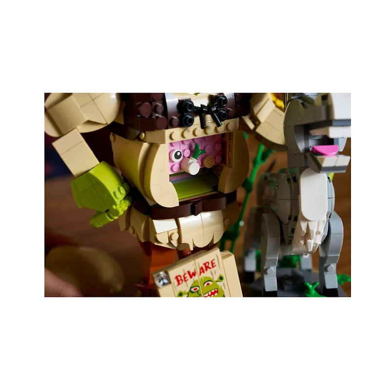 LEGO Shrek, Donkey & Puss in Boots 1403 Pieces