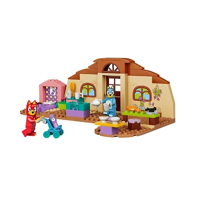LEGO Bluey School with Rusty and Bluey 106 Pieces