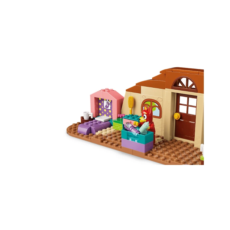 LEGO Bluey School with Rusty and Bluey 106 Pieces
