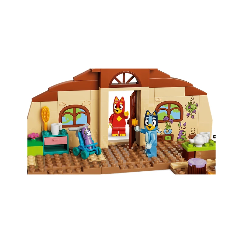LEGO Bluey School with Rusty and Bluey 106 Pieces