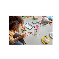 LEGO Botanicals Cosmos Flowers 171 Pieces