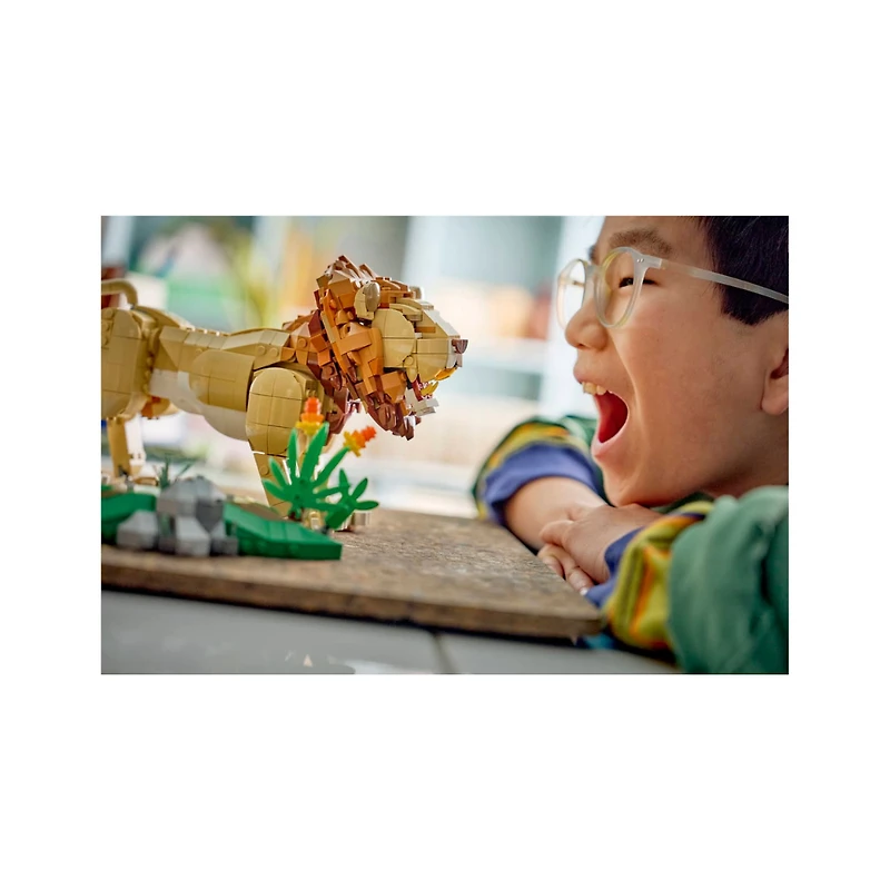 LEGO Creator 3-in-1 Wild Animals: Majestic Lion 839 Pieces