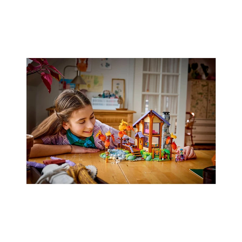 LEGO Friends Cozy Fall Forest Cabin 1229 Pieces