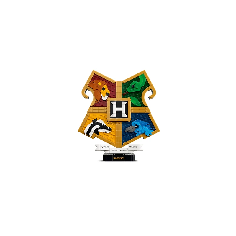 LEGO Harry Potter Hogwarts  House Crest 545 Pieces