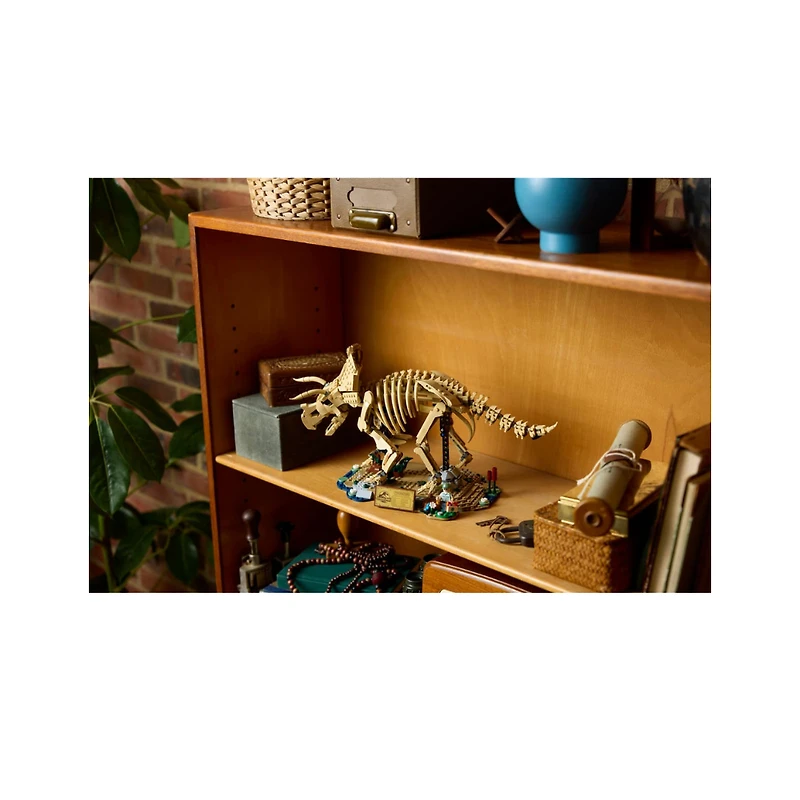 LEGO Jurassic World Dinosaur Fossils: Triceratops 1154 Pieces