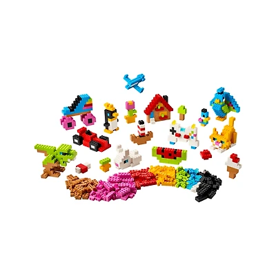 LEGO Classic Creative Colorful Bricks 820 Pieces