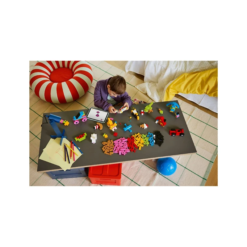 LEGO Classic Creative Colorful Bricks 820 Pieces