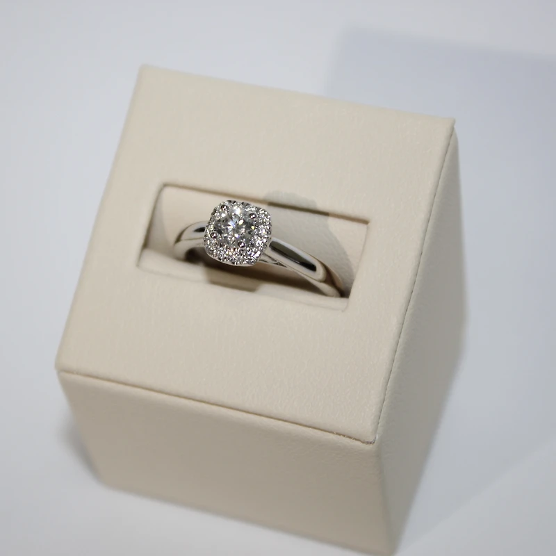Solitaire Ring Round Cut Square Setting -