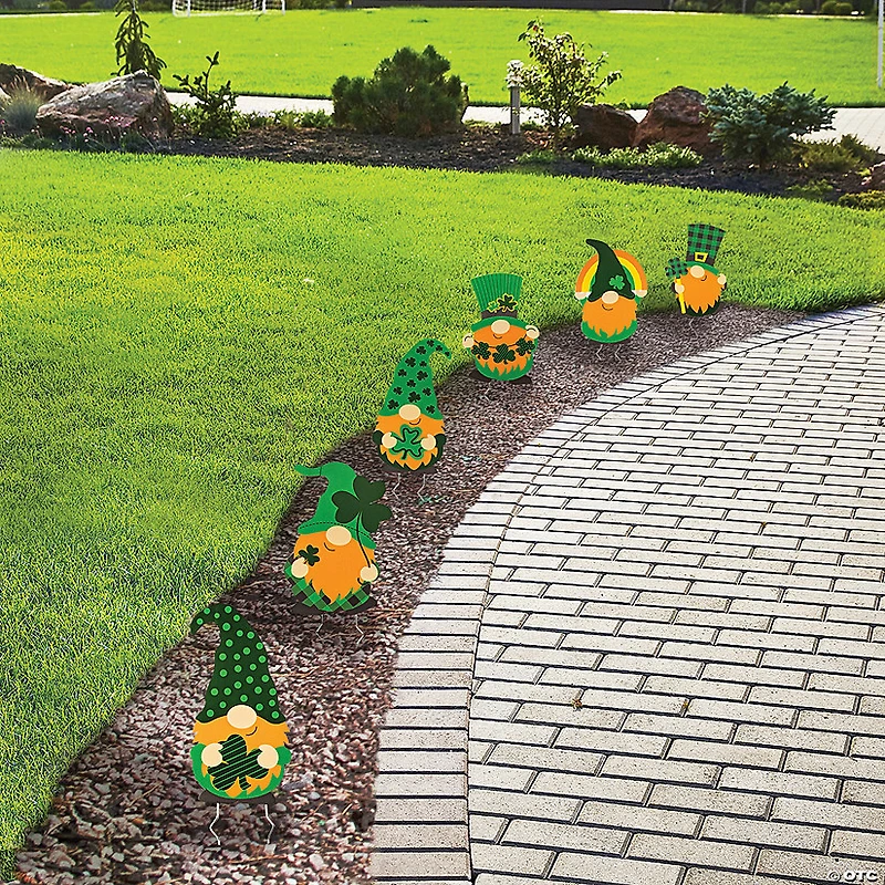 7 3/4" x 11 1/2" St. Patrick’s Day Gnome Yard Signs - 6 Pc.