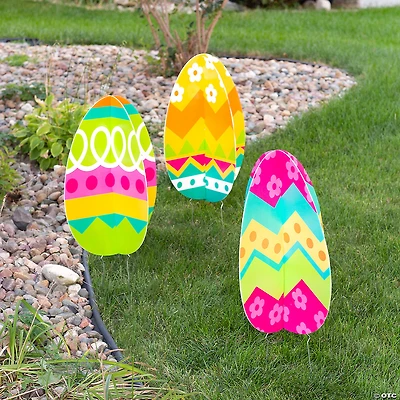 17" x 24" 3D Egg-Shaped Yard Stakes - 3 Pc.