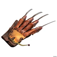 A Nightmare on Elm Street™ Deluxe Freddy Krueger Adults Costume Glove