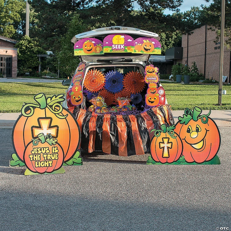 Deluxe Christian Pumpkin Trunk-or-Treat Grand Decorating Kit - 35 Pc.
