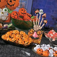 Jack-O’-Lantern Basketballs - 12 Pc.