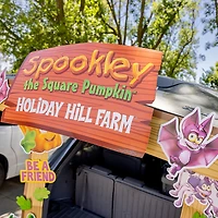 Spookley the Square Pumpkin™ Trunk-or-Treat Decorating Kit
