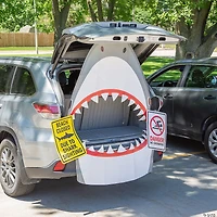 Value Gray & White Shark Trunk-or-Treat Decorating Kit