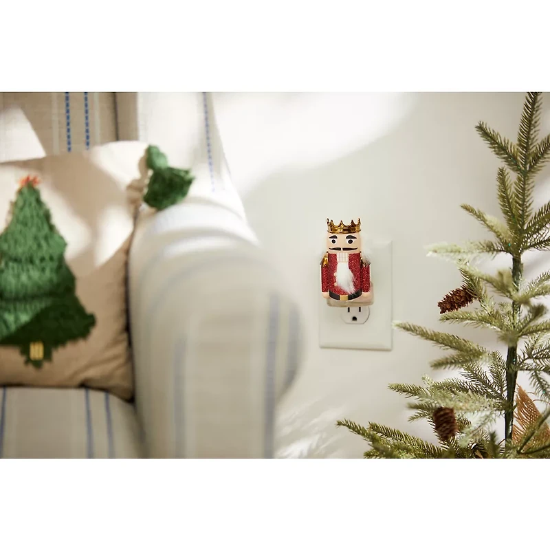 Nutcracker ScentPlug® Diffuser w/ Light