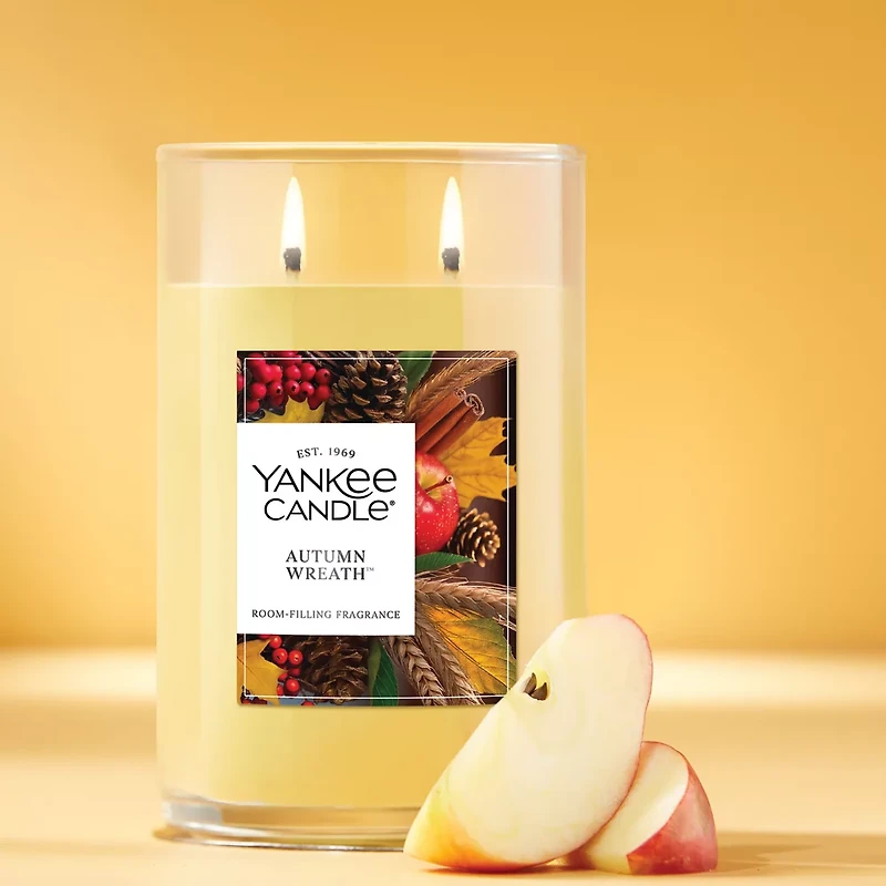 Autumn Wreath™ Large Tumbler Candle