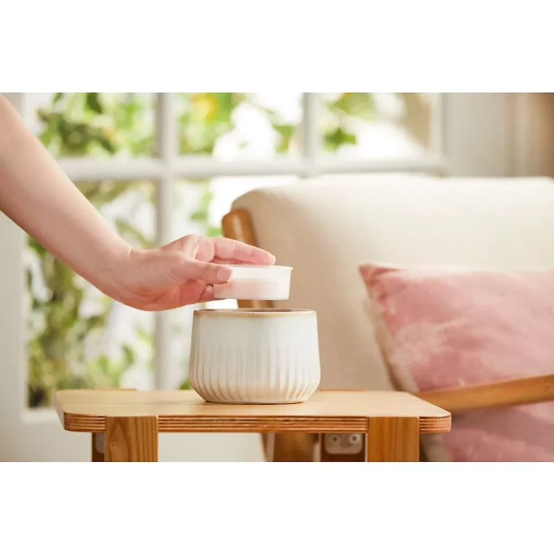 Ridged Ceramic Scenterpiece® MeltCup Warmer