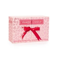 Love Is in the Air Fluted Candle Gift Set