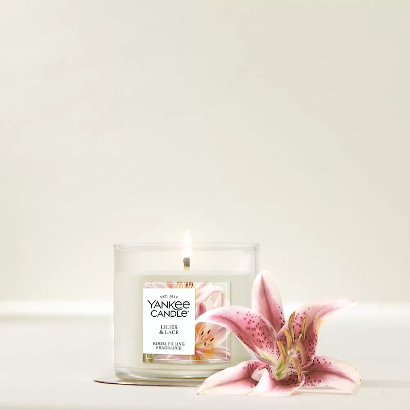 Lilies & Lace Small Tumbler Candle