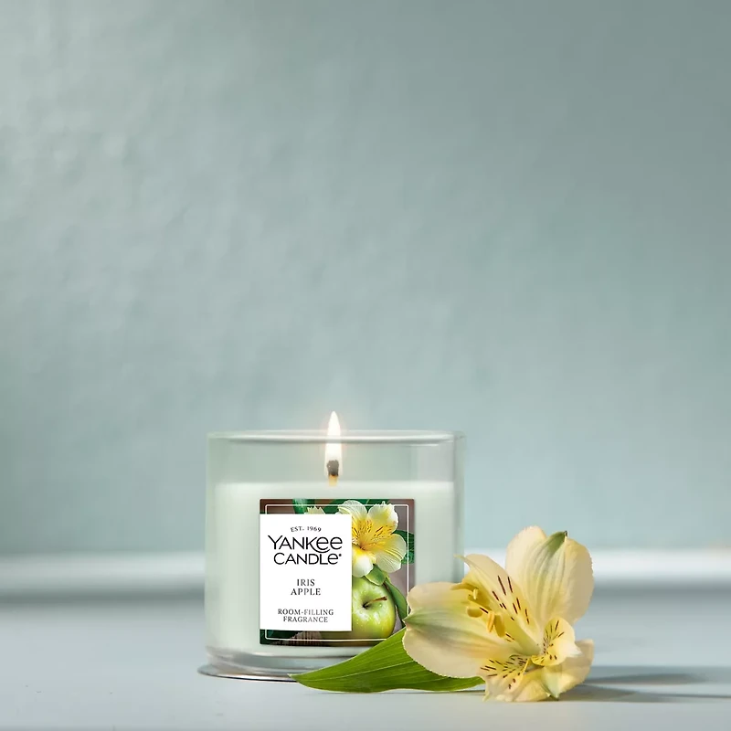 Iris Apple Small Tumbler Candle