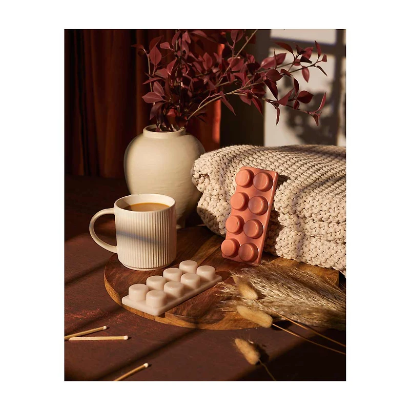 Koze Place Whipped Caramel and Bourbon Scented Wax Rounds, 8 ct