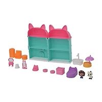 Gabby’s Dollhouse, 11-Inch Dollhouse Playset with Gabby & Pandy Paws Figures & Dollhouse Furniture