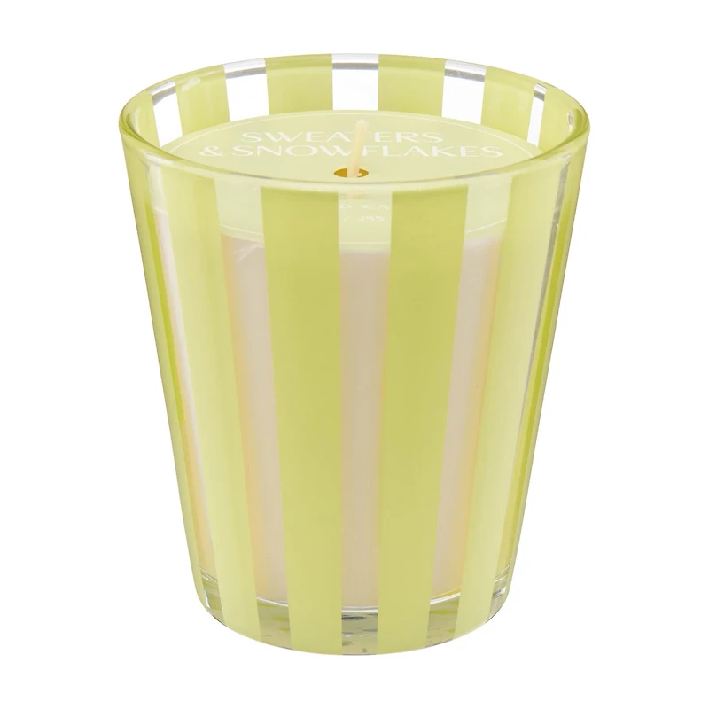 Home Fragrances Sweaters & Snowflakes Scented Candle, 9 oz