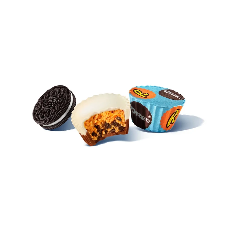 REESE'S OREO® Miniatures Milk Chocolate and White Creme Peanut Butter Cups, Candy Bag, 1.8 oz