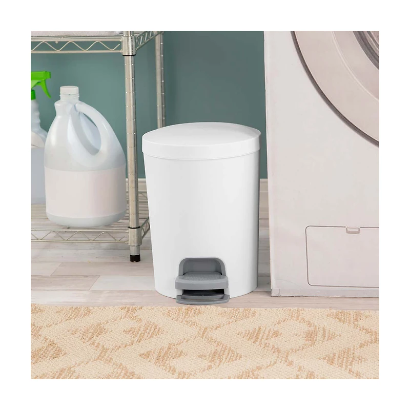 Sterilite 1.6 Gallon StepOn Wastebasket