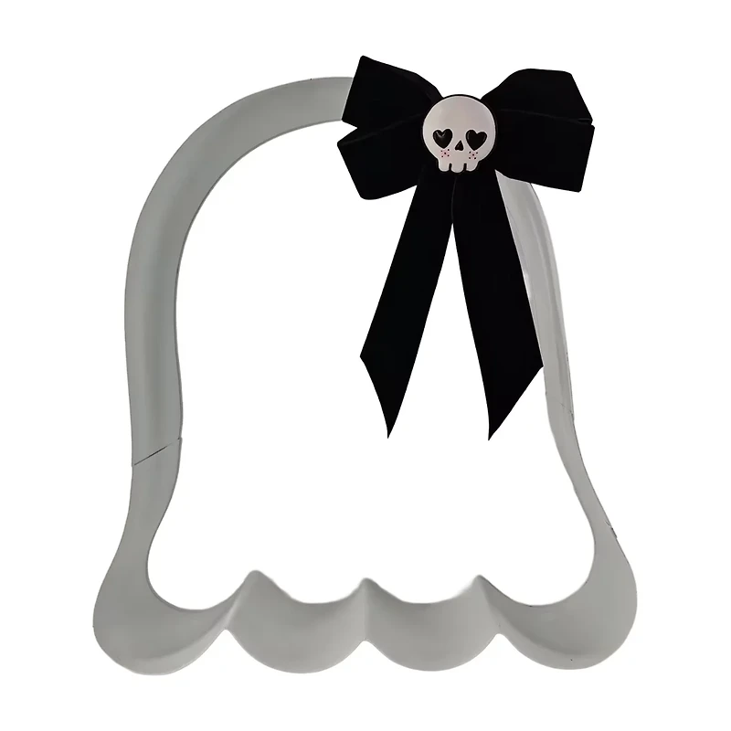 Halloween Small Metal Ghost Decor, White and Black, 17.32x15.75 in