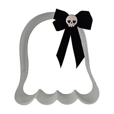 Halloween Small Metal Ghost Decor, White and Black, 17.32x15.75 in