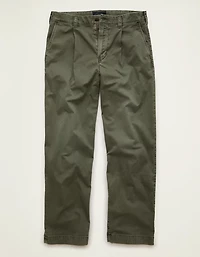 AE Loose Fit Lived-In Pleated Khaki Pant