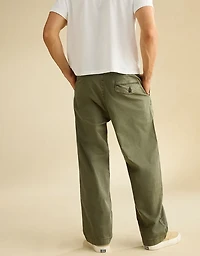 AE Loose Fit Lived-In Pleated Khaki Pant