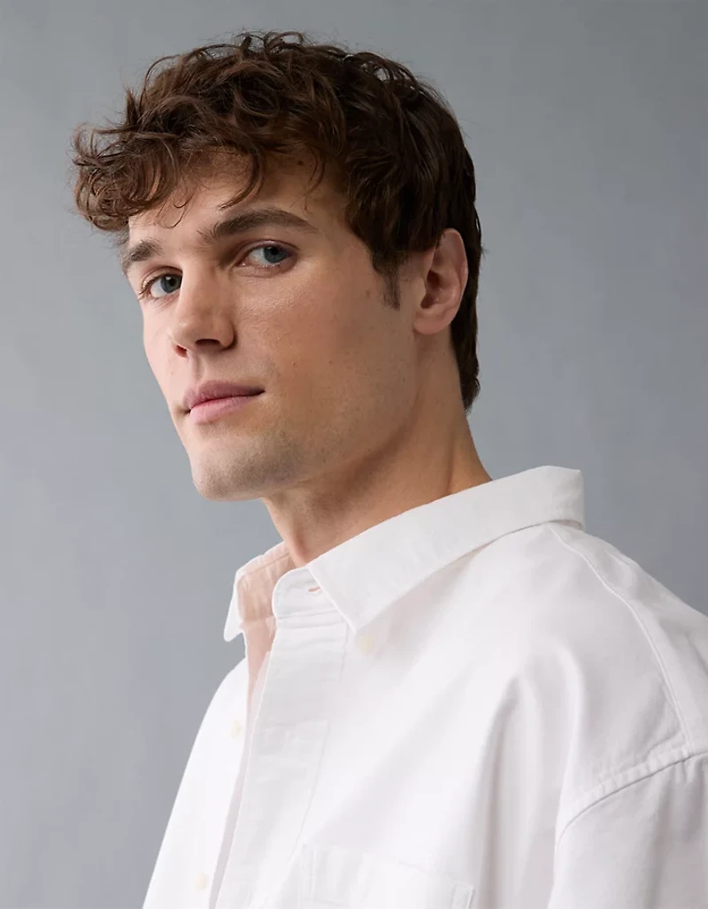 AE Everyday Oxford Button-Up Shirt