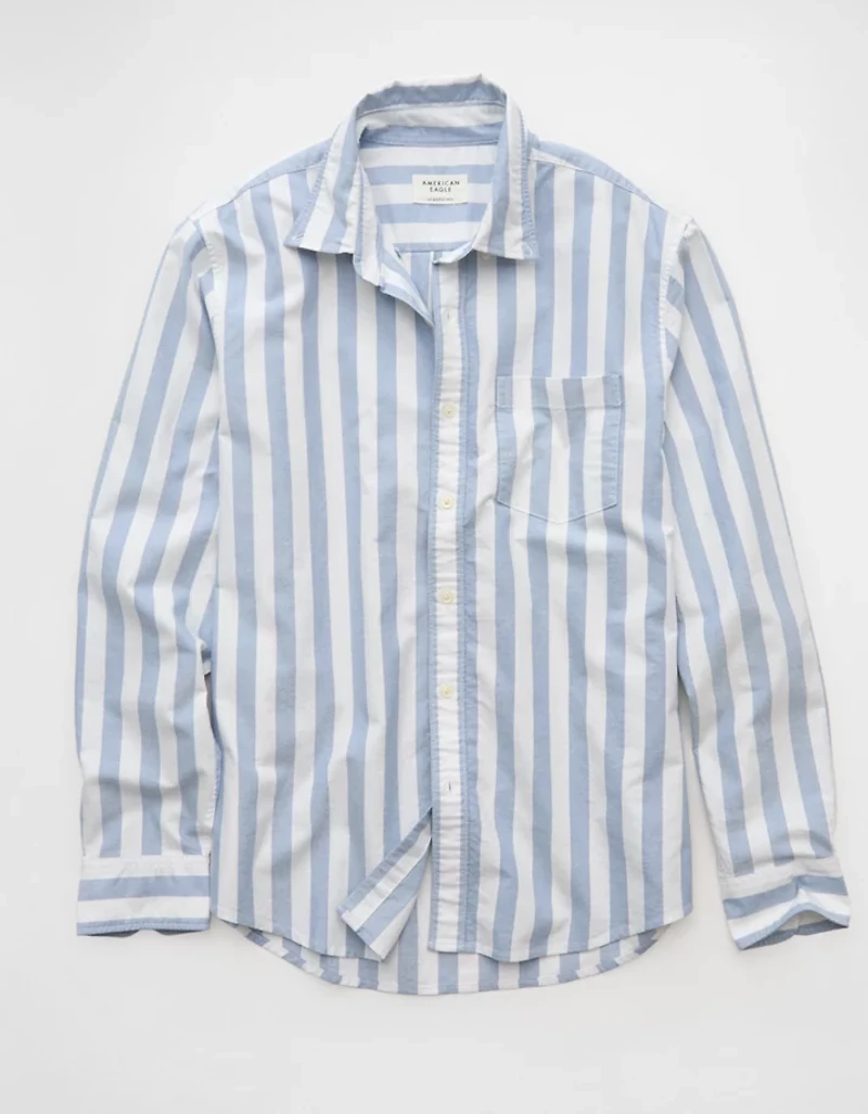AE Everyday Relaxed Oxford Button-Up Shirt
