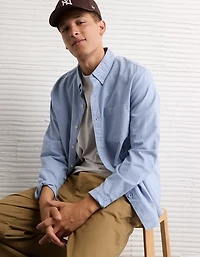 AE Everyday Oxford Button-Up Shirt