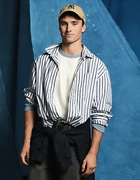 AE Everyday Relaxed Fit Poplin Button-up Shirt