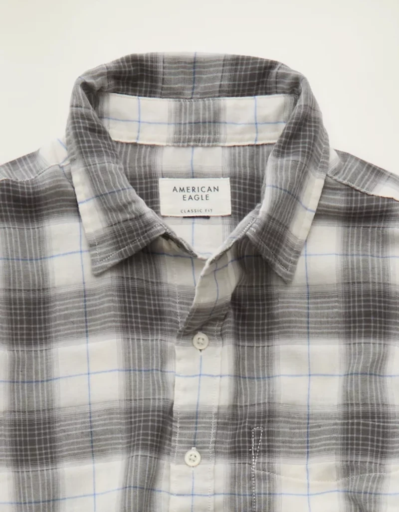 Chemise boutonnée en gaze de coupe standard AE