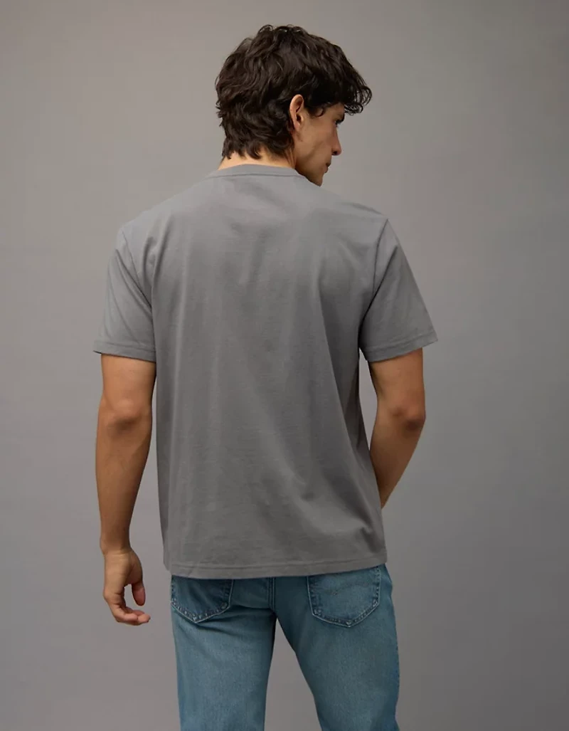 AE Standard Fit Logo Graphic T-Shirt