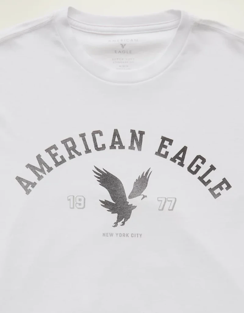 AE Standard Fit Lightweight Logo Graphic T-Shirt