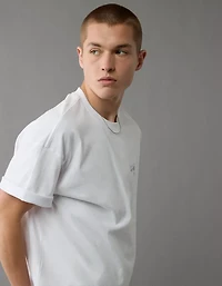 AE Boxy Snoopy Graphic T-Shirt