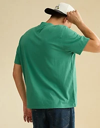 AE Standard Fit Snoopy Graphic T-Shirt