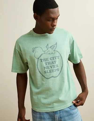 AE Boxy Fit Snoopy Graphic T-Shirt