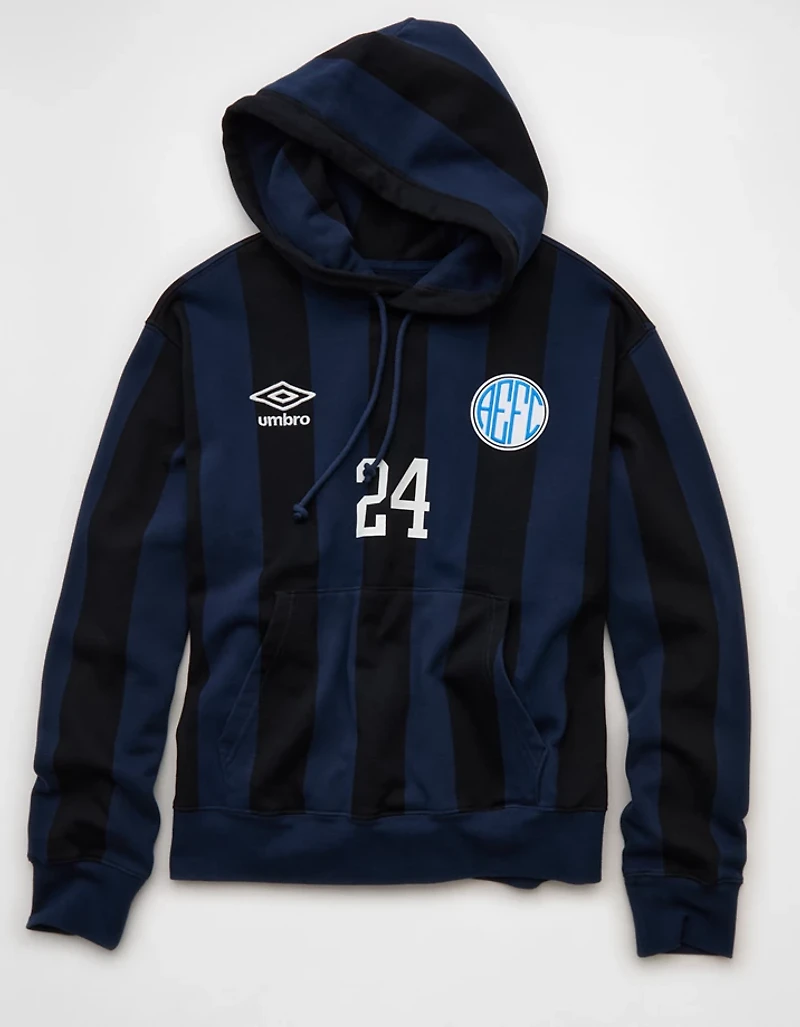 Chandail à capuchon en molleton image AE x Umbro