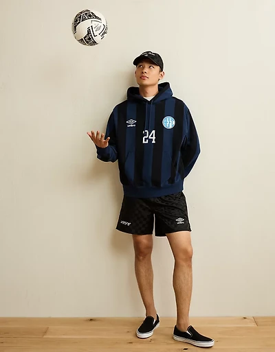 Chandail à capuchon en molleton image AE x Umbro
