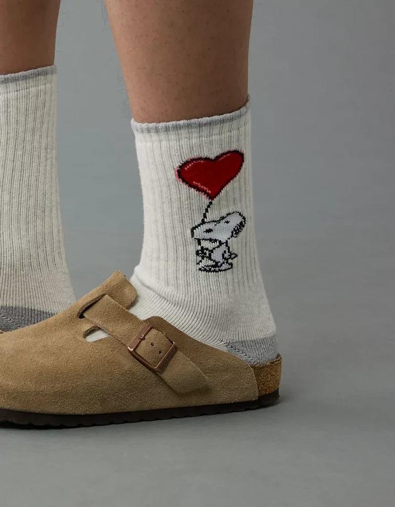 AE Snoopy Valentine's Day Crew Socks