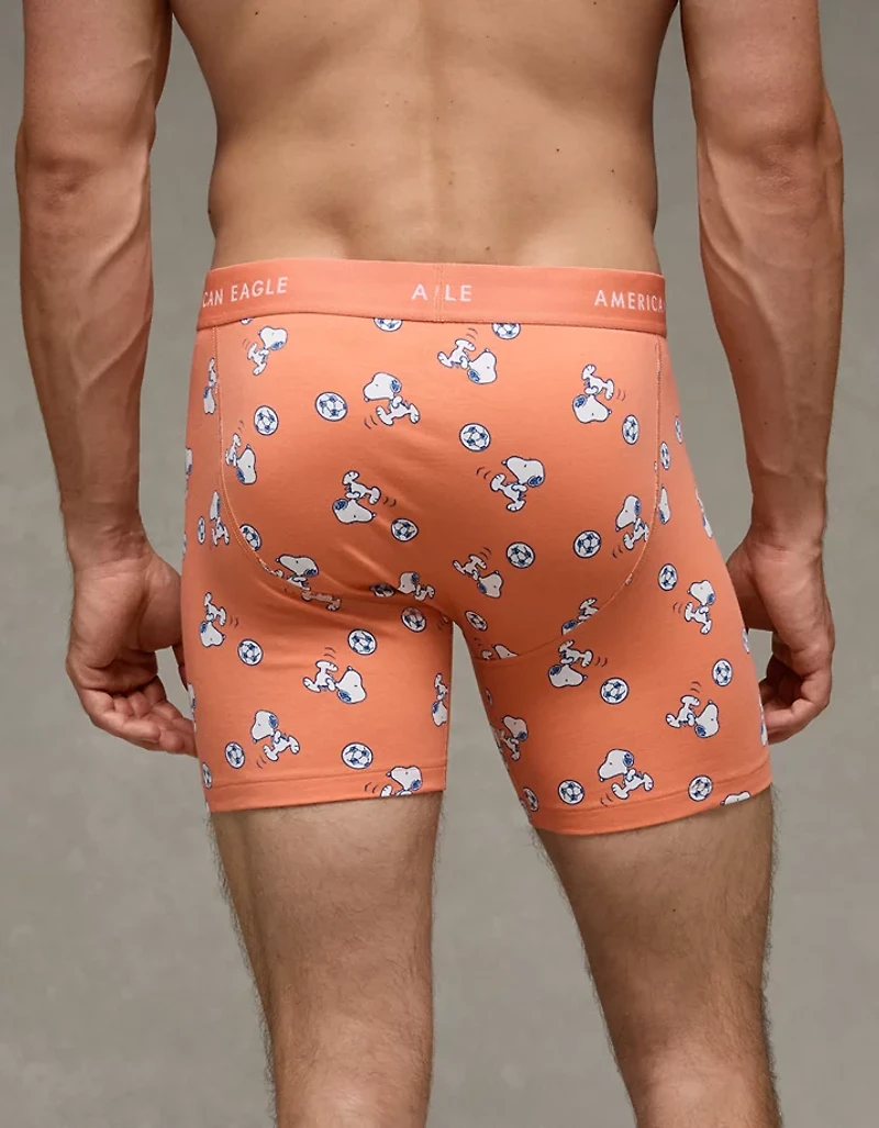 AEO Men's Snoopy Soccer 6" Classic Boxer Brief