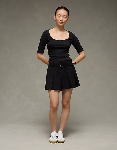 Jupe-short plissée à taille basse et ceinture en tricot tendance AE
